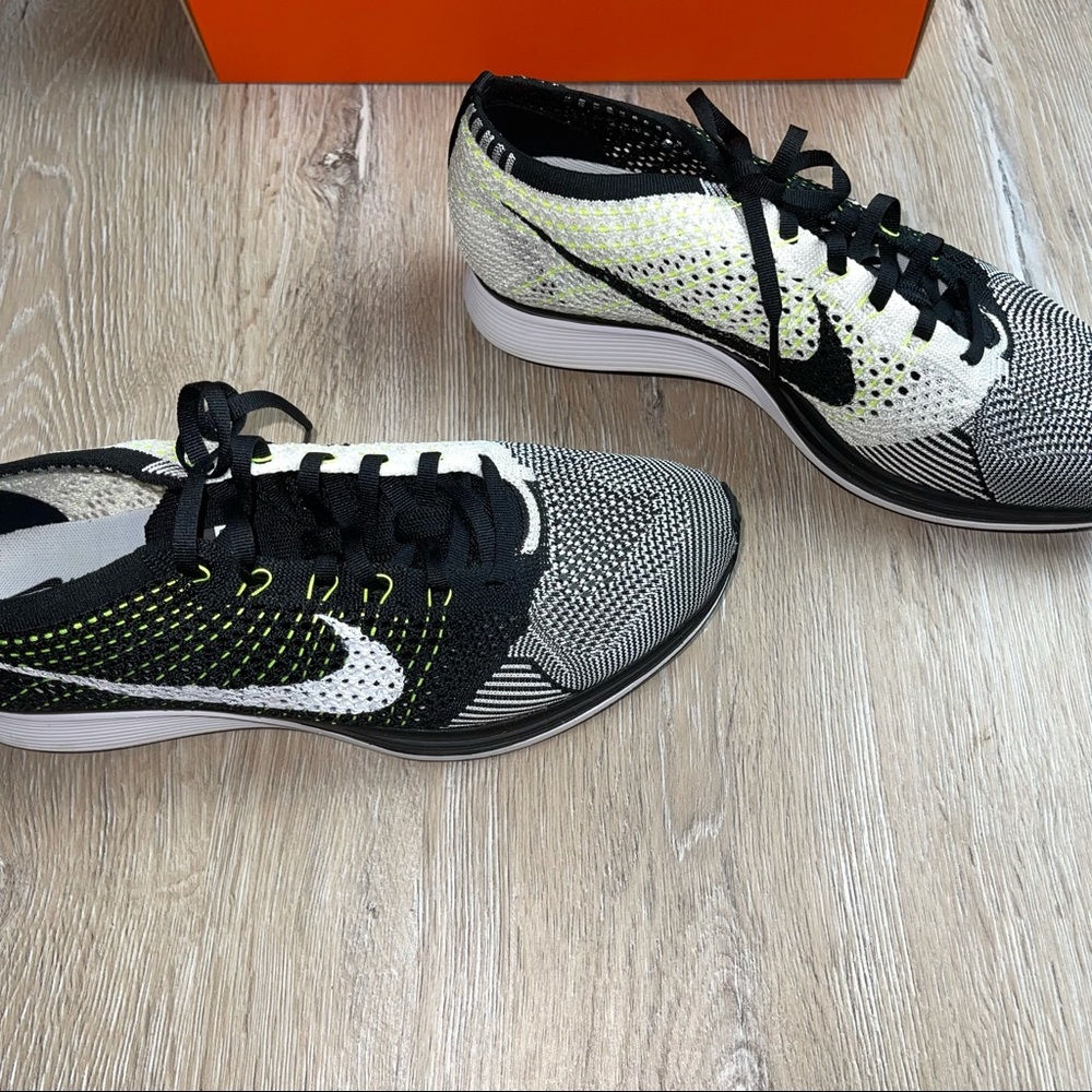 Nike Flyknit Racer Marathon 
Running Shoe/Sneaker - Picture 5 of 8